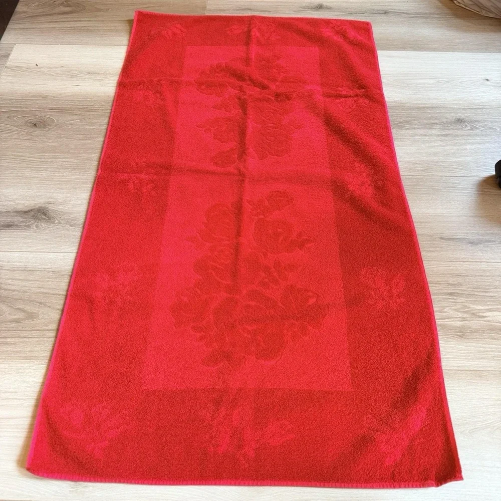 Cannon Cavalier Red Floral Bath Towel Vintage Cotton Fringe Made In USA